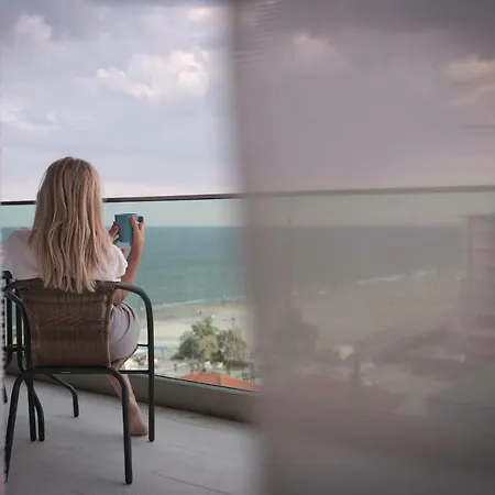 With The View Lägenhet Năvodari